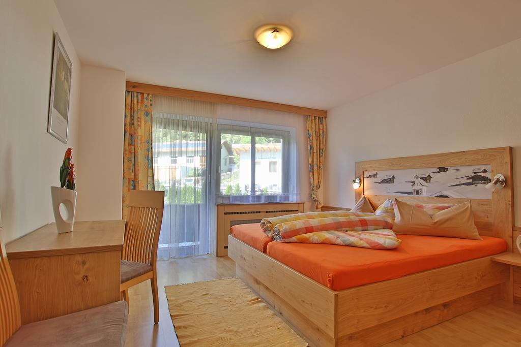 Pension Plangger Пфундс Экстерьер фото